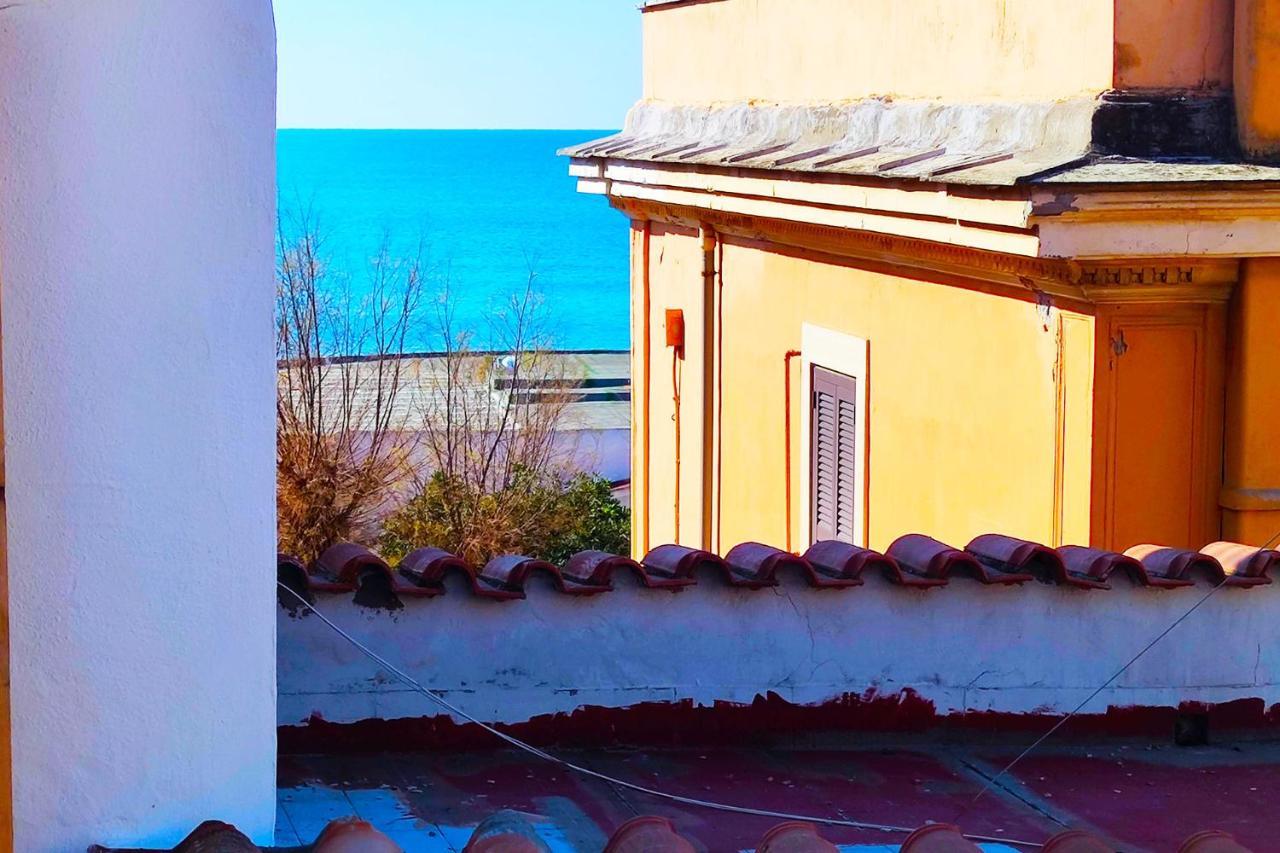 "Sea & Center" Free Beach, Wifi, Mini Pool, Roof Terrace, Ladispoli, Rome Екстериор снимка
